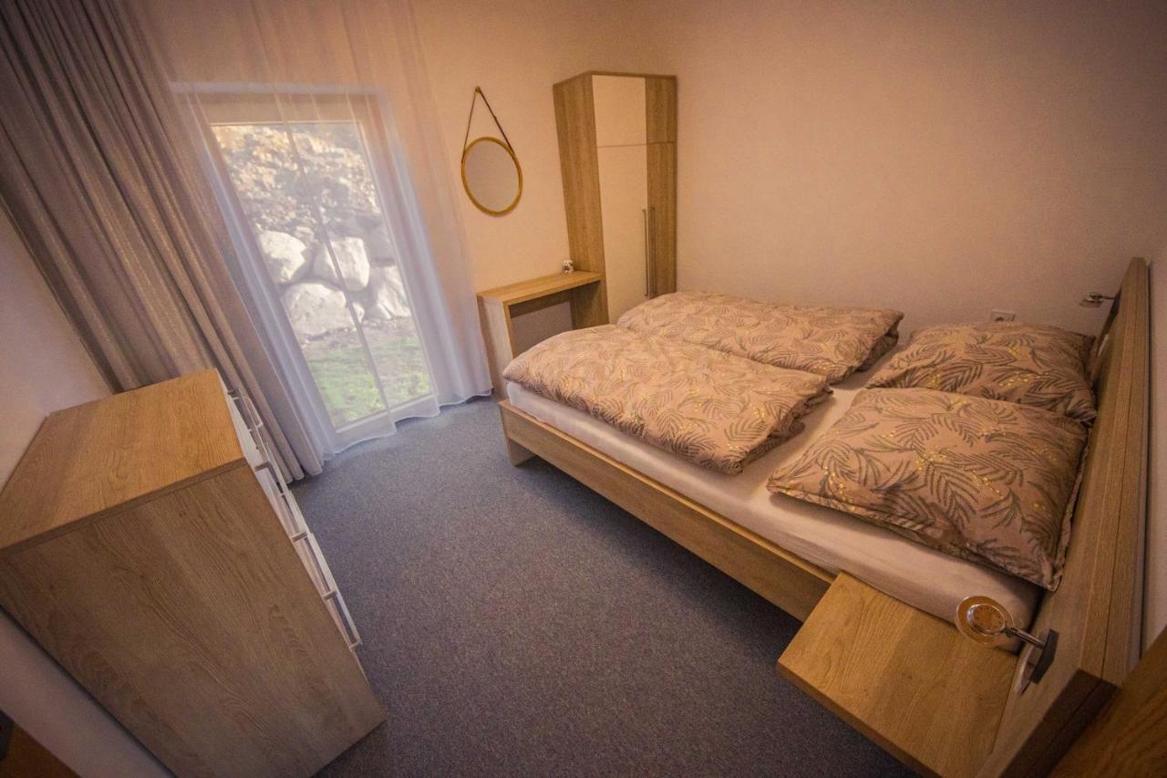 דמנובסקה דולינה Zore Jasna Apartments מראה חיצוני תמונה