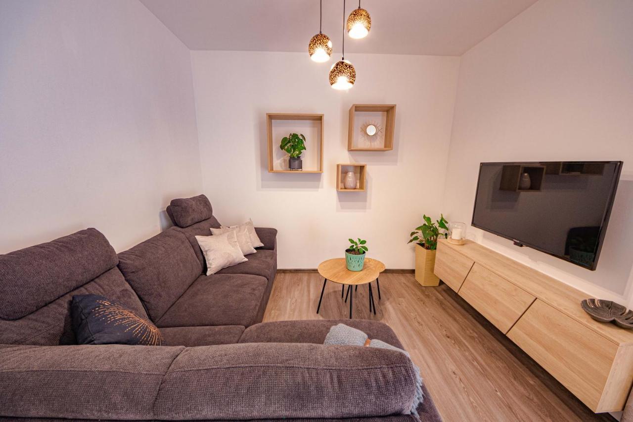 דמנובסקה דולינה Zore Jasna Apartments מראה חיצוני תמונה