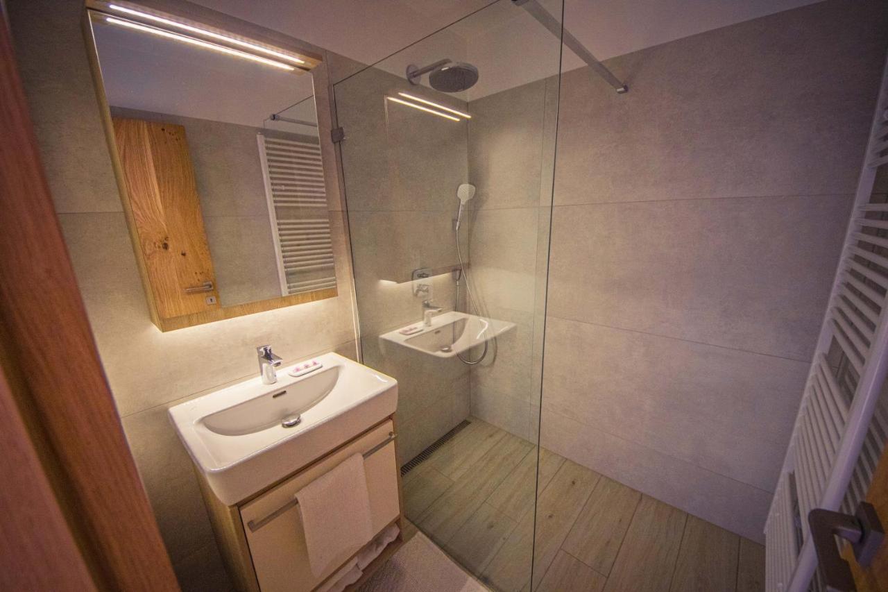 דמנובסקה דולינה Zore Jasna Apartments מראה חיצוני תמונה